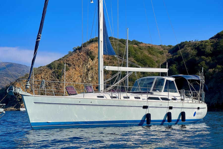 47-foot Catalina sailing yacht in Santa Cruz